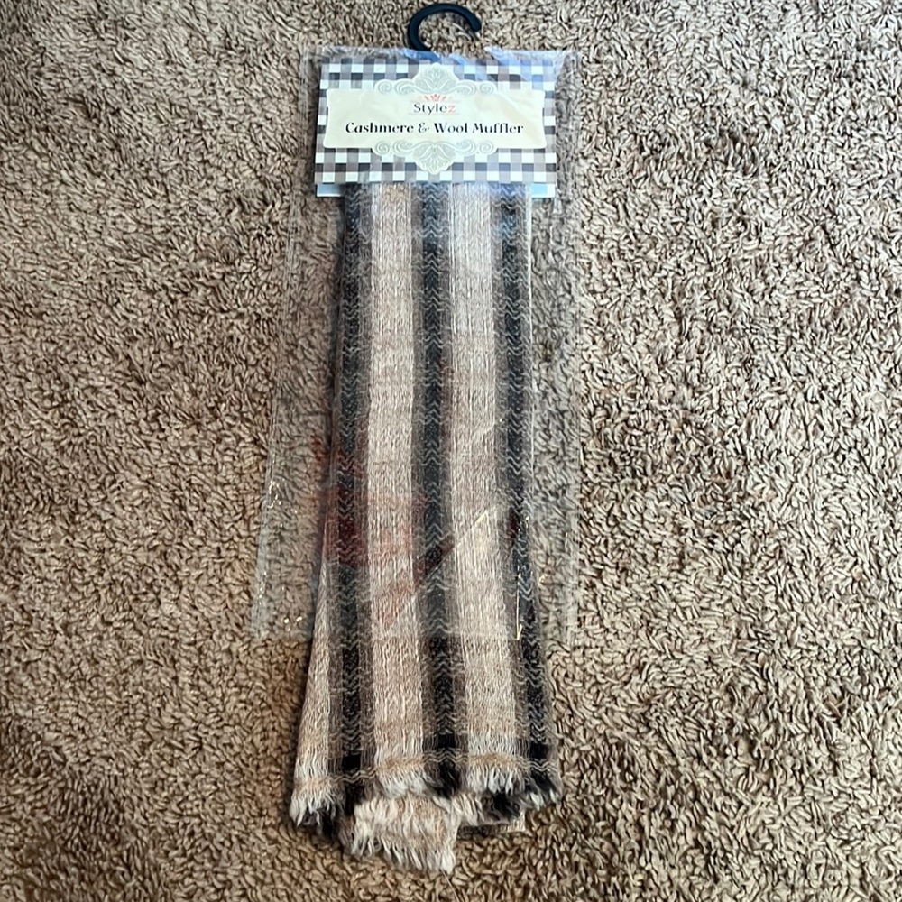 Cashmere & Wool Muffler